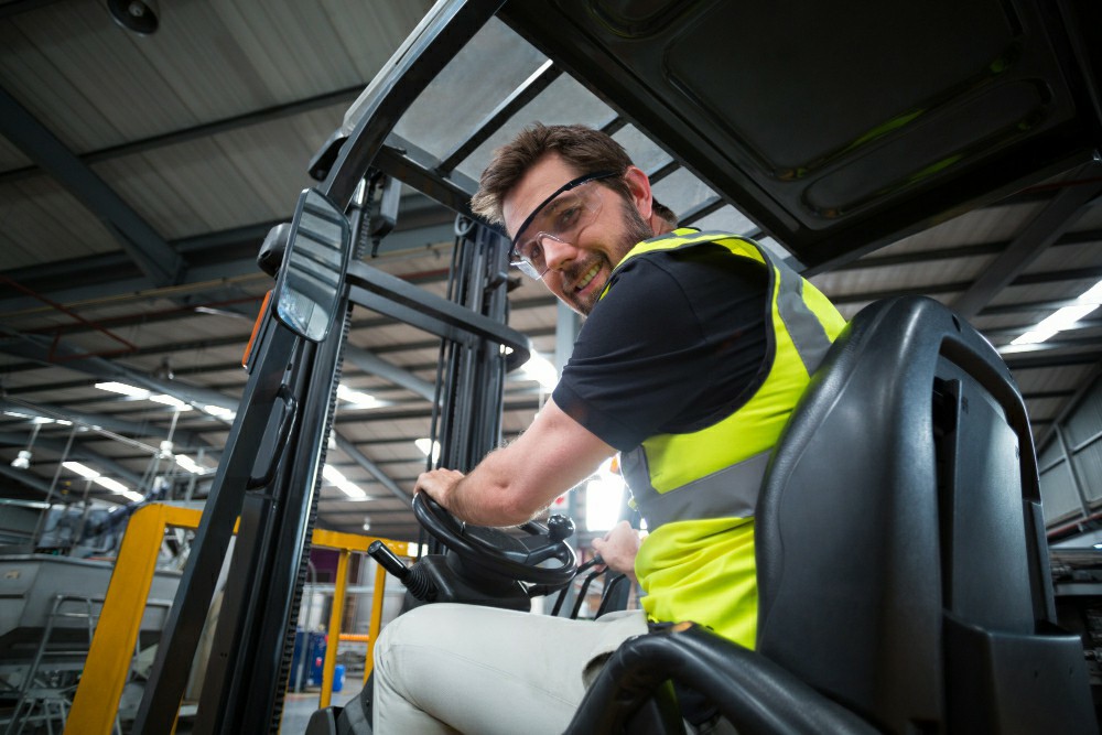 FREE Manual Handling Course Online in Bandon: Boost Your Safety Skills with a Certificate Free - Manual Handling Training Article