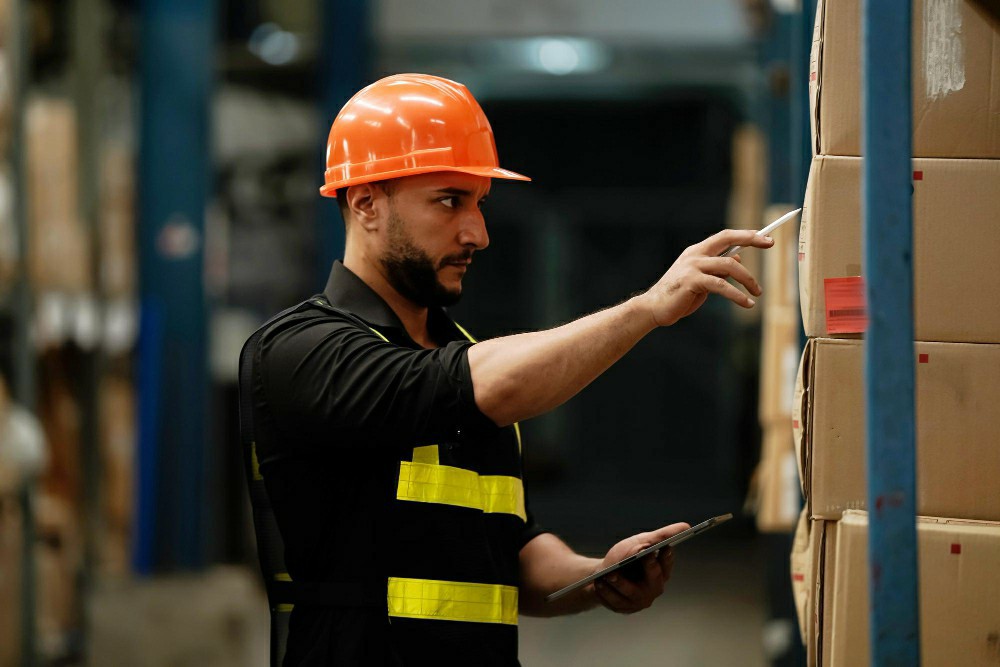 Enhance Workplace Safety: The Complete Guide to Online Manual Handling Training in Ireland - Manual Handling Training Article