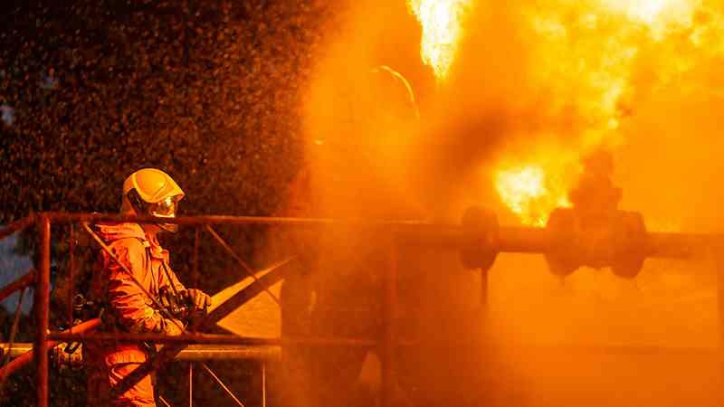 Maximize Your Workplace Safety: Online Fire Extinguisher Certification in Ireland - Manual Handling Training Article