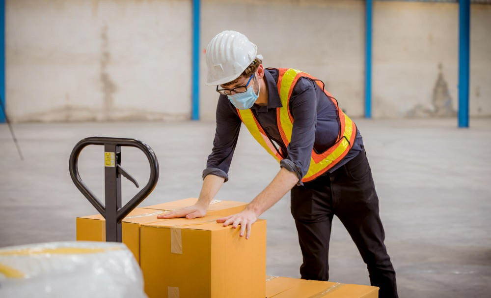 Master Manual Handling: Essential Online Training for Safety in Ireland - Manual Handling Training Article
